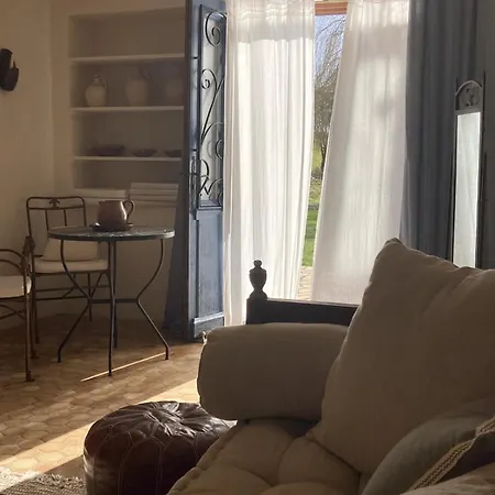 Le Petit Chabo Bed & Breakfast Saint-Maigrin