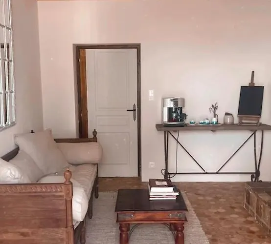 Bed & Breakfast Le Petit Chabo 3*